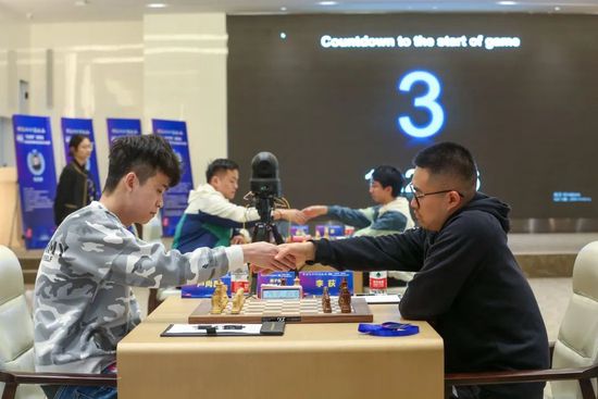 欧美亚洲人成网站在线观看刚交